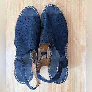 Clarks Dark Blue and Brown Espadrilles